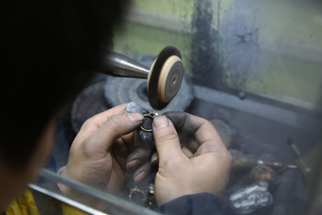 Jewellery Polishing Process